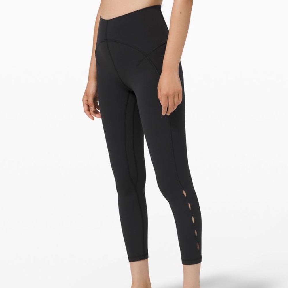 NEW Lululemon Unlimit keyhole tight 25” Sz 4